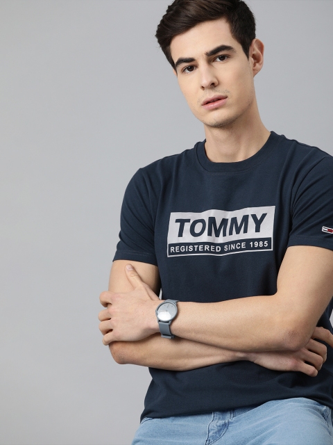 

Tommy Hilfiger Men Navy Blue Printed Round Neck T-shirt
