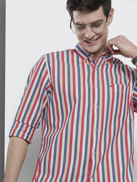 

Tommy Hilfiger Men Red & White Slim Fit Striped M HORTON Casual Shirt