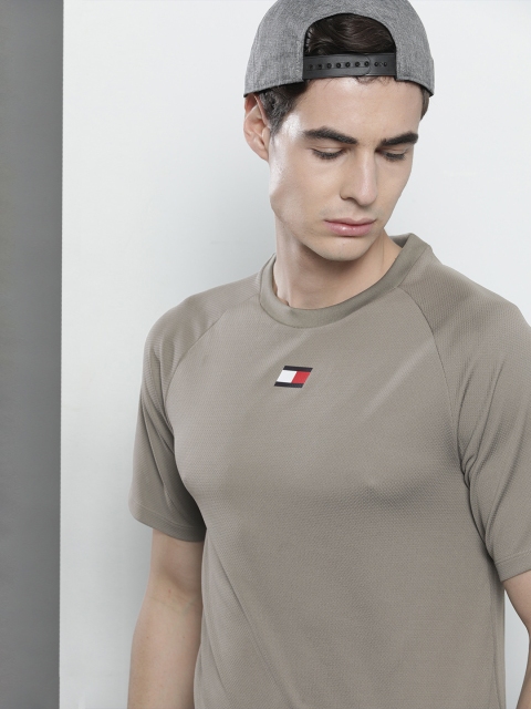 

Tommy Hilfiger Men Grey Self Design Round Neck Training T-shirt