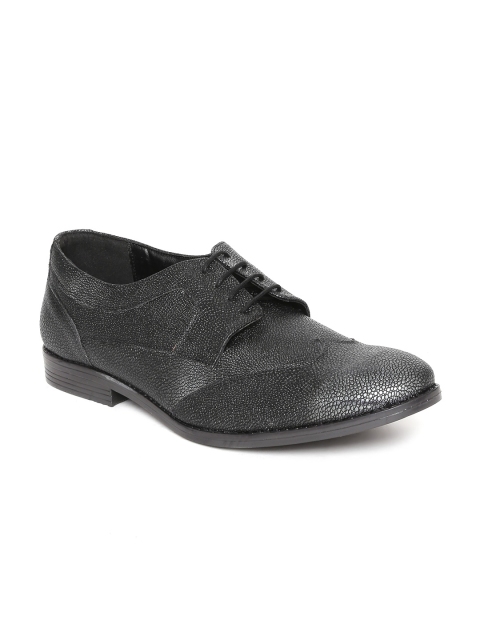 

Knotty Derby by Arden Men Black Textured Semiformal Shoes