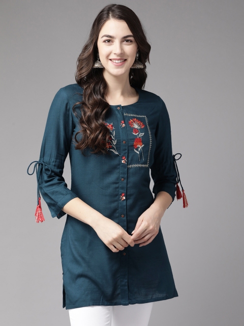 

Cayman Women Teal Green & Red Pure Cotton Yoke Design Thread Work Straight Kurti