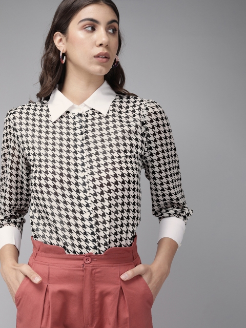

The Dry State Women Black & White Regular Fit Houndstooth Printed Casual Shirt