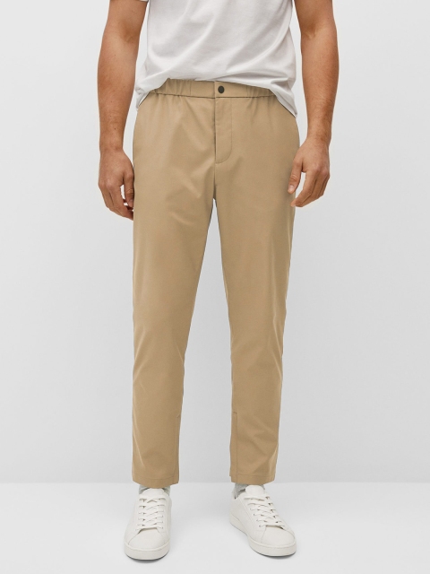 

MANGO MAN Men Beige Slim Fit Solid Sustainable Chinos