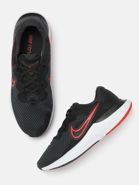 

Nike Men Black RENEW RUN 2 Running Shoes