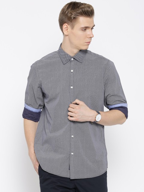 

Blackberrys Navy & White Printed Slim Casual Shirt, Navy blue