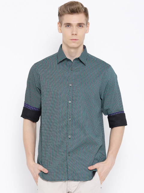 

Blackberrys Green & Black Printed Slim Formal Shirt