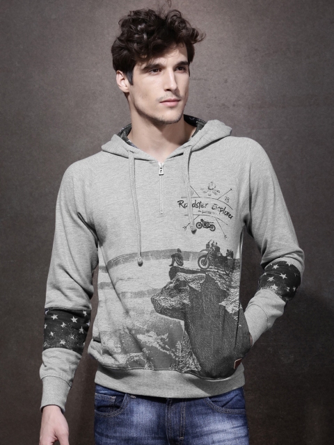 

Roadster Men Grey Printed Pullover Sweatshirt