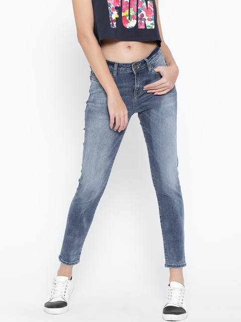 

Vero Moda Blue Washed Lucy Fit Stretchable Jeans