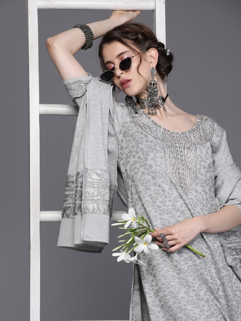 

Inddus Women Grey Woven Design Kurta with Trousers & Dupatta