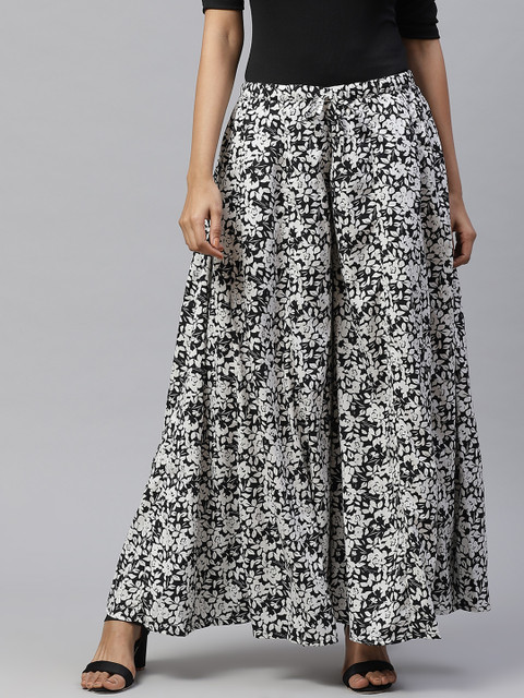 

I AM FOR YOU Women Black & White Floral Print Flared Palazzos