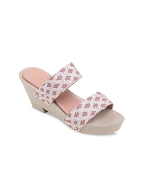 

TRASE Women Pink Woven Design Mules