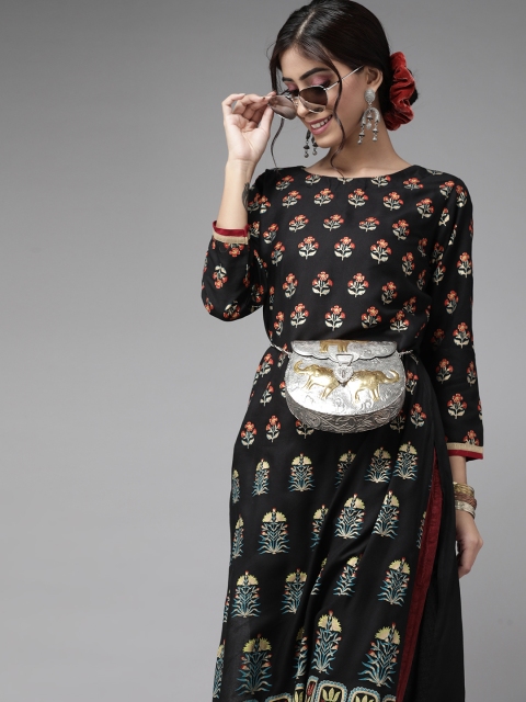 

Indo Era Catchy Black and Red Ethnic Motifs Printed Cotton Kurta