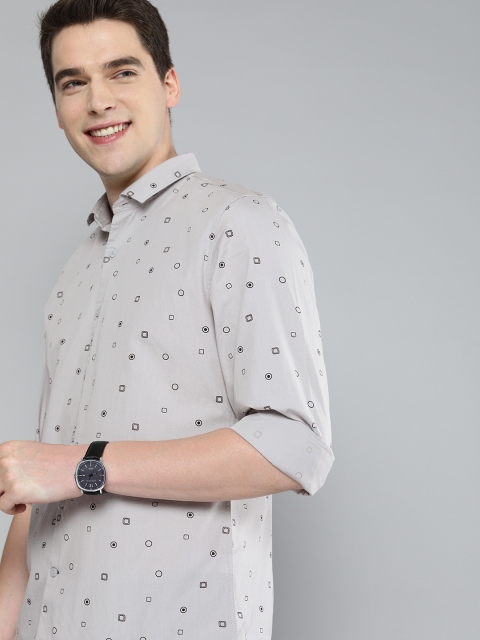 

Mast & Harbour Men Grey & Black Printed Shirt