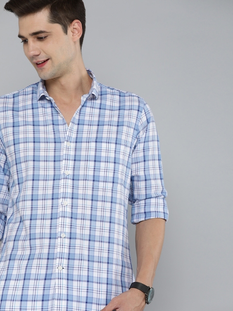 

Mast & Harbour Men Blue & White Slim Fit Checked Casual Shirt