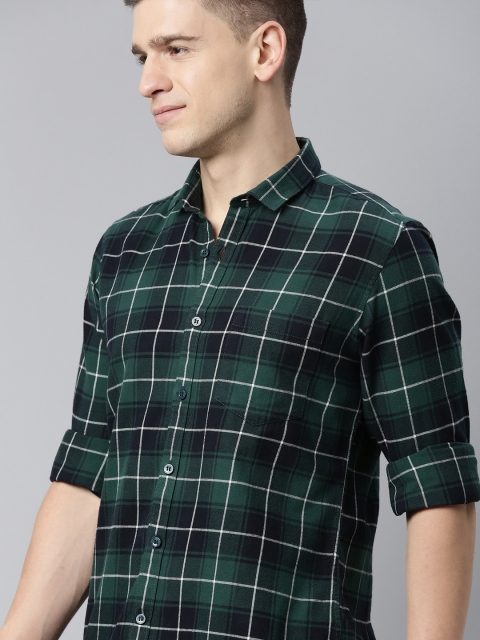 

Mast & Harbour Men Green & White Checked Casual Shirt