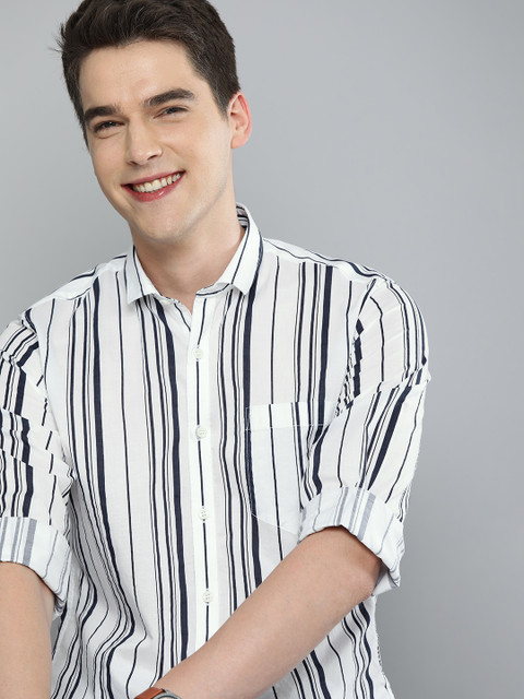 

Mast & Harbour Men White & Navy Blue Regular Fit Striped Casual Shirt