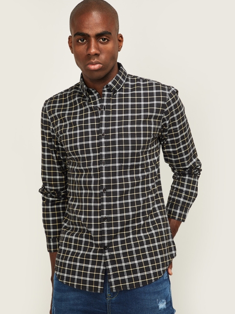 

UCLA Men Navy Blue Checked Slim Fit Casual Shirt