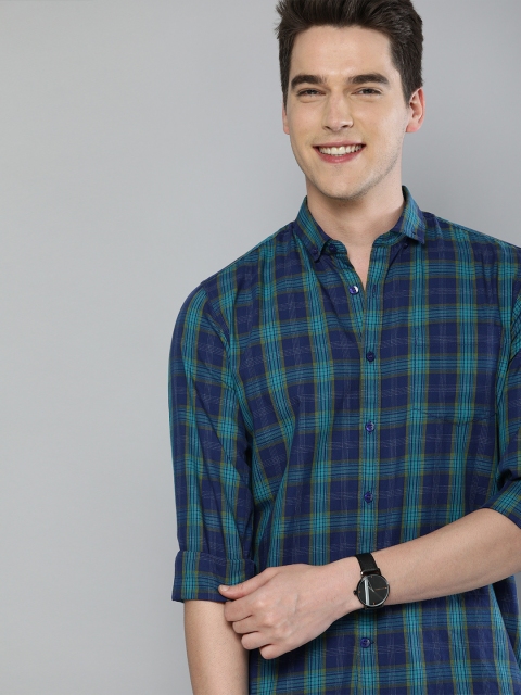 

Mast & Harbour Men Navy Blue & White Regular Fit Checked Casual Shirt