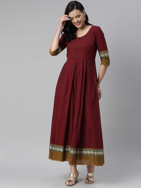 Swishchick Women Maroon Solid Fit and Flare Dress