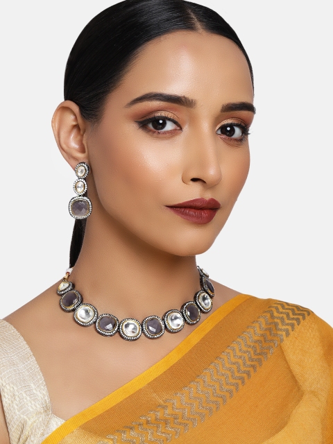 

justpeachy Grey & White Gold-Plated Kundan Studded Necklace & Earring Jewellery Set