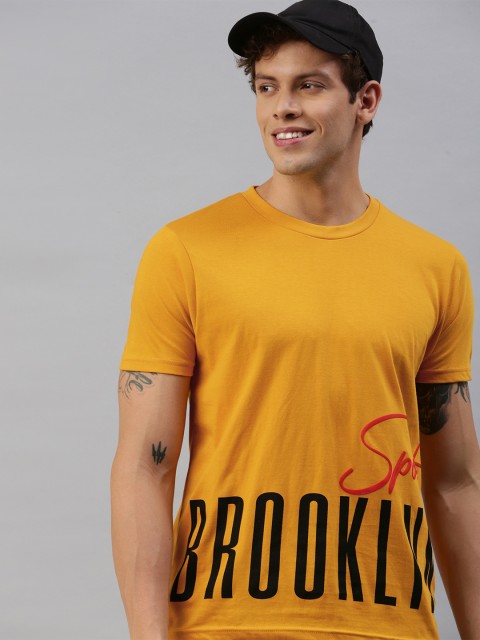 

HERENOW Men Mustard Yellow Printed Round Neck Pure Cotton T-shirt