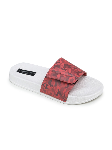 

LONDON STEPS Men Red Printed Sliders