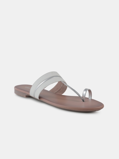 

DressBerry Women Off White & Silver-Toned Colourblocked Ethnic One Toe Flats
