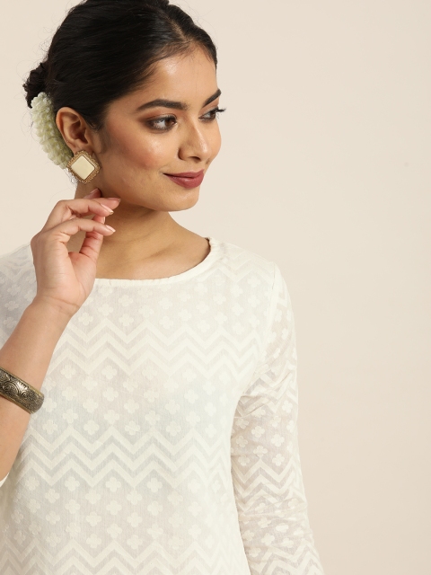

Taavi White Kora Woven Design Sheath Sustainable Dress