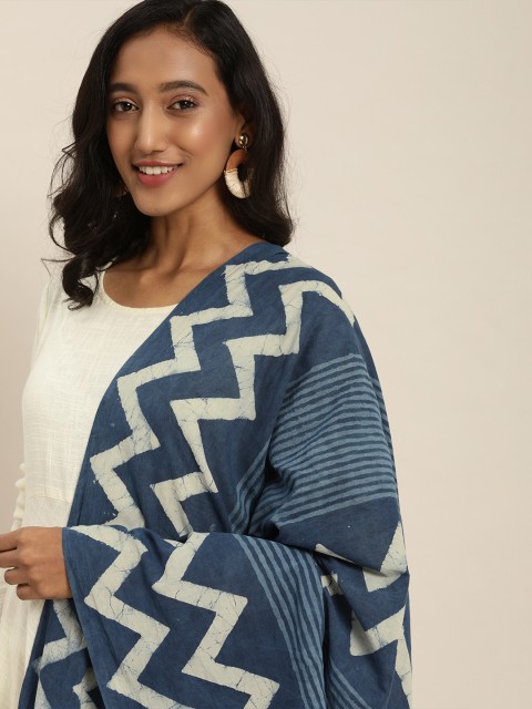 

Taavi Women Navy Blue & White Indigo Printed Dupatta
