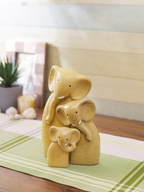 

TAYHAA Set Of 3 Cream Alluring Elephant Family Showpieces