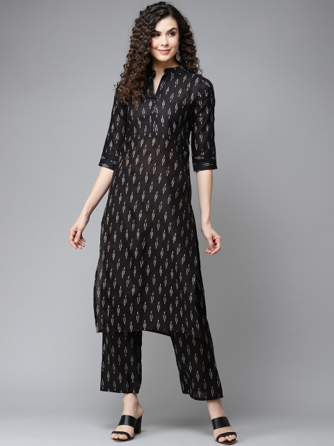 

GoSriKi Women Black & White Printed Kurta with Trousers
