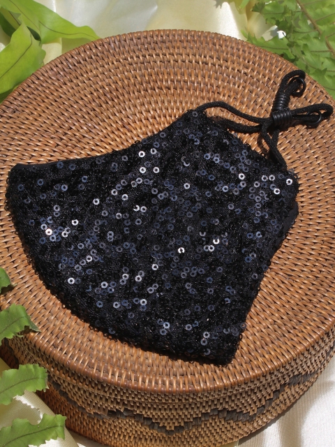 

Ayesha Black Sequin Sitra Certified Filter Reusable Mask