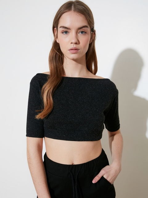 

Trendyol Black Ribbed Crop Fitted Top