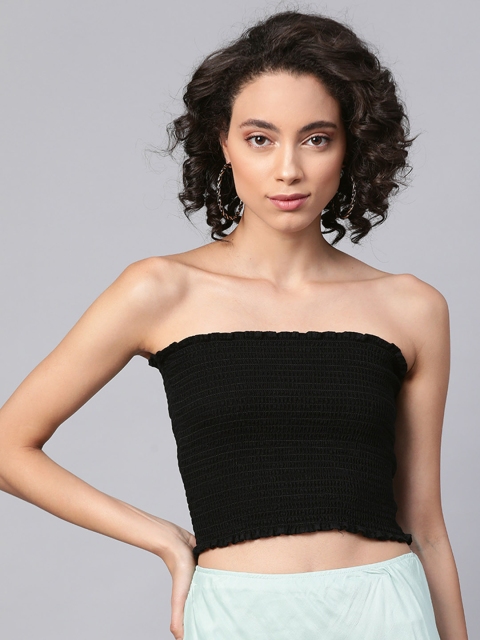 

SASSAFRAS Attractive Black Solid Smocked Crop Top