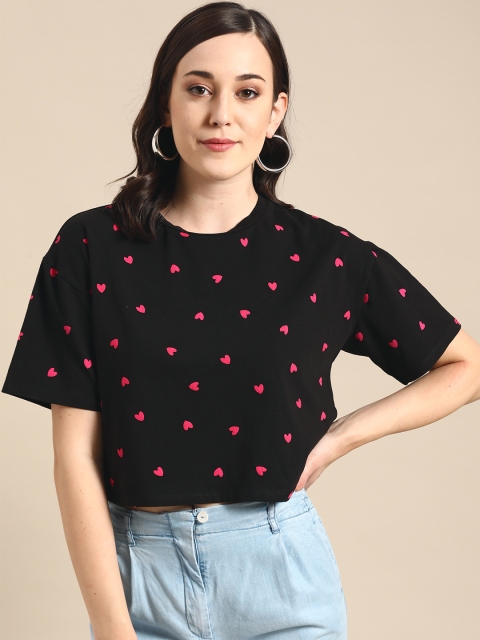 

COVER STORY Women Black & Pink Hearts Print Round Neck Crop Boxy T-shirt