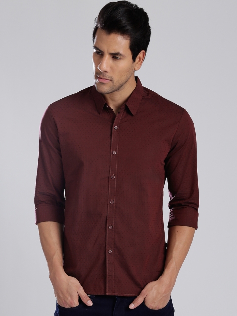 

Levi's Maroon Casual Shirt