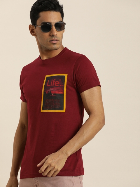 

Difference of Opinion Men Maroon Printed Roll-Up Sleeves Pure Cotton T-shirt