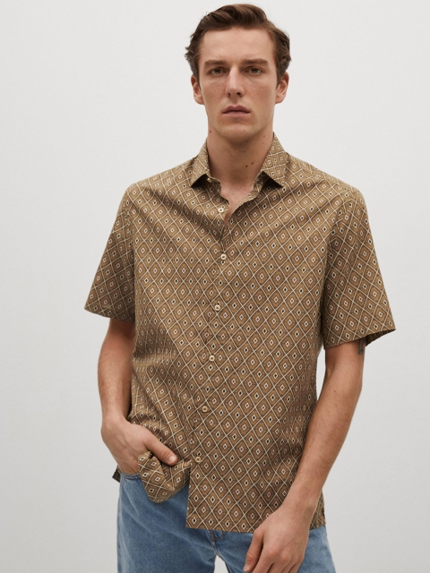 

MANGO MAN Beige & White Slim Fit Printed Casual Shirt