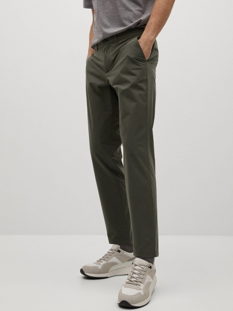 

MANGO MAN Men Olive Green Regular Fit Solid Convertible Regular Trousers