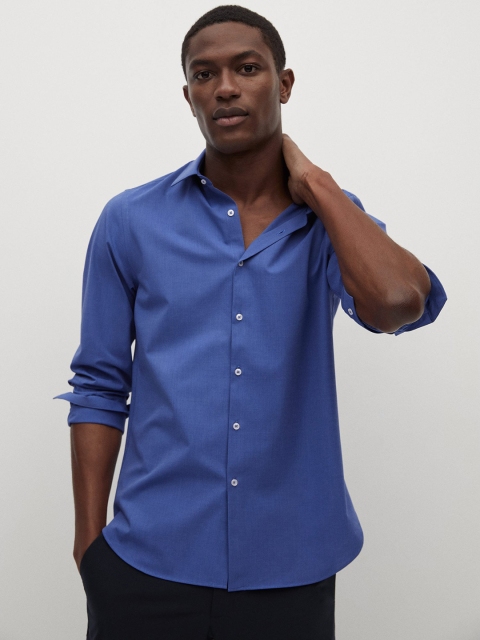

MANGO MAN Blue Slim Fit Solid Casual Shirt