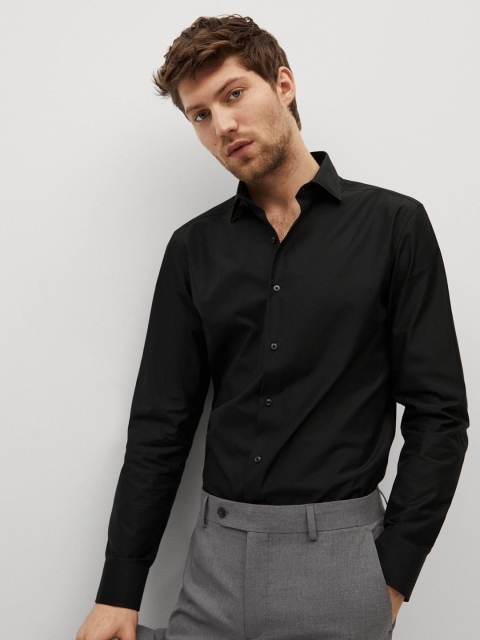 

MANGO MAN Black Regular Fit Solid Pure Cotton Formal Shirt