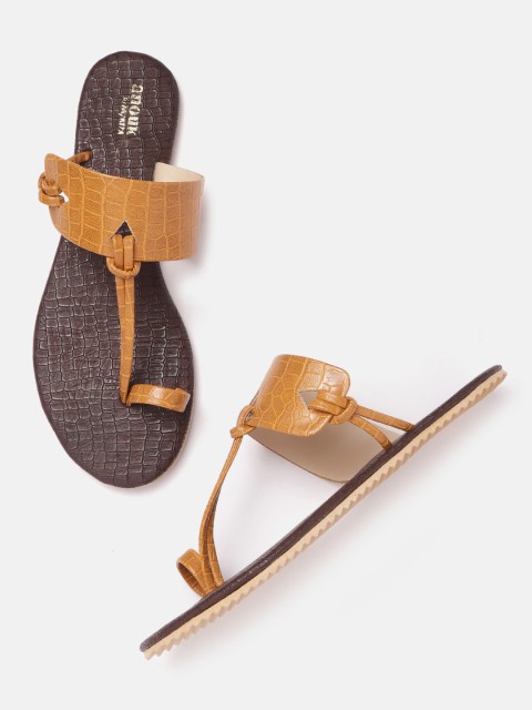 

Anouk Women Mustard Brown Croc Textured One Toe Flats