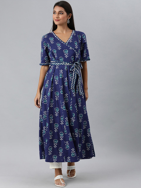 

GoSriKi Women Blue Floral Printed Kurta with Trousers