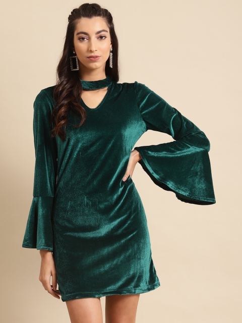 

DODO & MOA Women Green Solid Sheath Velvet Finish Dress