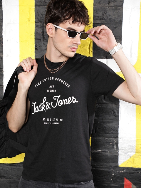 

Jack Jones Men Black White Printed Pure Cotton T-shirt