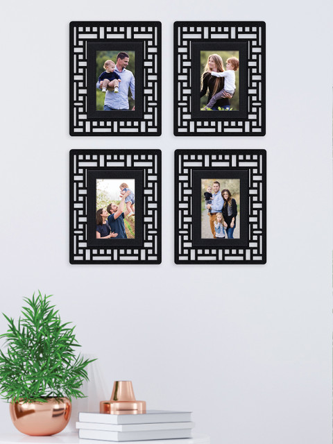 

RANDOM Set Of 4 Black Solid Photo Frames