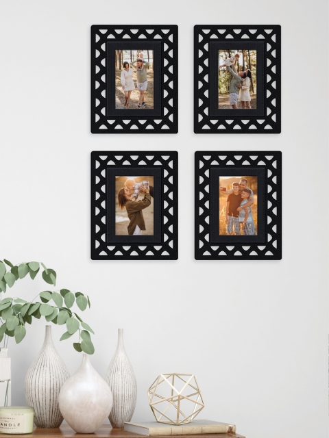 

RANDOM Set Of 4 Black Solid Photo Frames