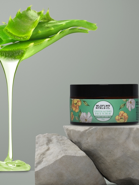 

Wildflower Naturals Unisex Exfoliating Face Scrub with Licorice and Green Tea 50 g