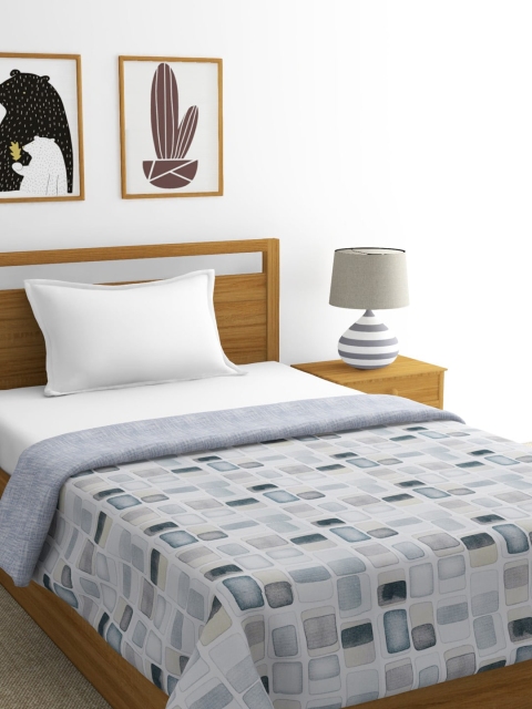 

BIANCA White & Grey Geometric AC Room 300 GSM Single Bed Dohar