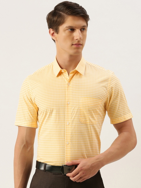 

Peter England Men Yellow & White Regular Fit Checked Formal Shirt